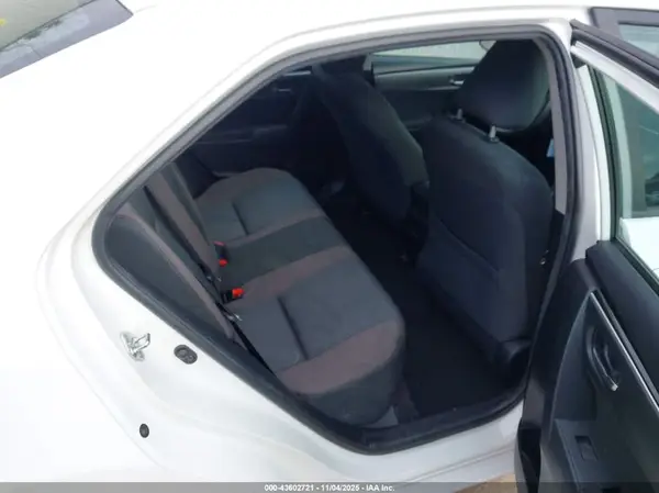 5YFBURHE7KP897909 2019 TOYOTA COROLLA - Image 8