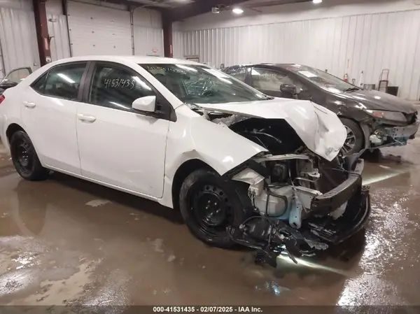 5YFBURHE7KP904275 2019 TOYOTA COROLLA - Image 1