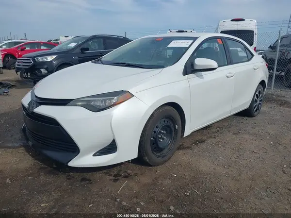 5YFBURHE7KP905247 2019 TOYOTA COROLLA - Image 2