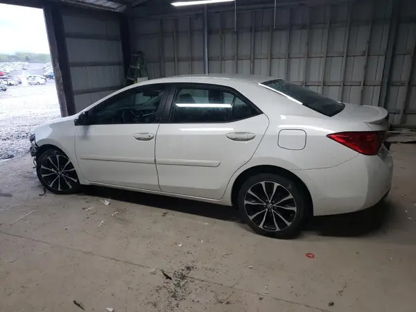 5YFBURHE7KP906902 2019 TOYOTA COROLLA - Image 2