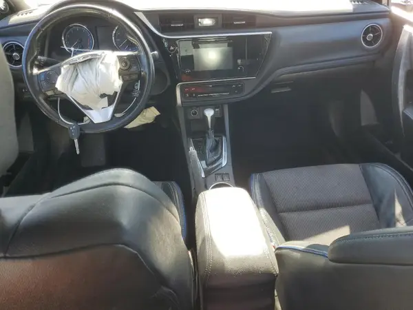 5YFBURHE7KP907077 2019 TOYOTA COROLLA - Image 8