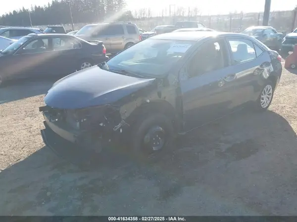 5YFBURHE7KP910139 2019 TOYOTA COROLLA - Image 2