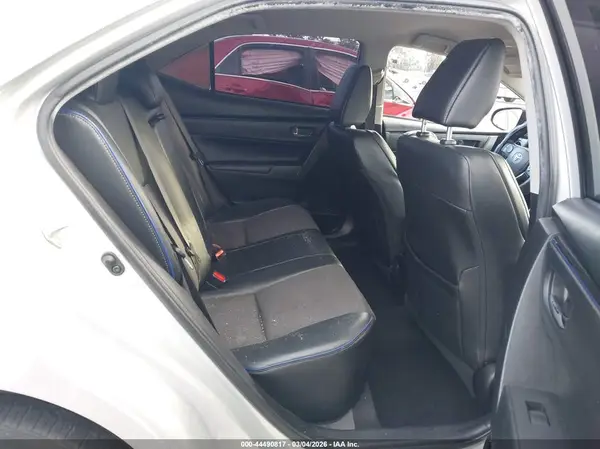 5YFBURHE7KP910240 2019 TOYOTA COROLLA - Image 8