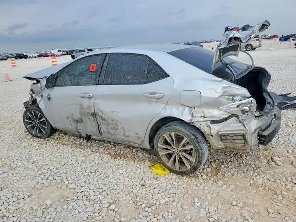 5YFBURHE7KP915700 2019 TOYOTA COROLLA - Image 2