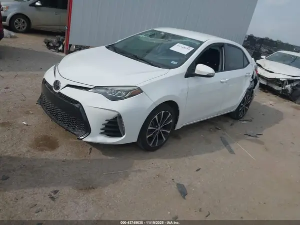 5YFBURHE7KP919990 2019 TOYOTA COROLLA - Image 2