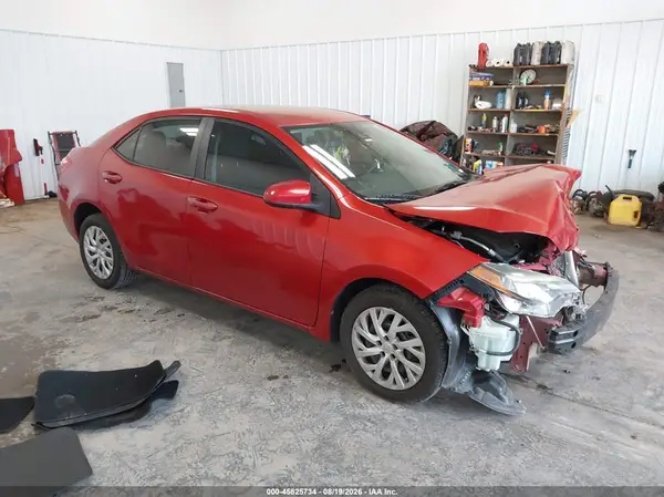 5YFBURHE7KP920184 2019 TOYOTA COROLLA - Image 1
