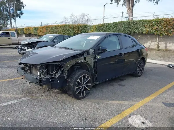 5YFBURHE7KP921111 2019 TOYOTA COROLLA - Image 2