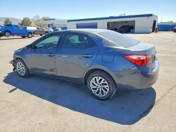 5YFBURHE7KP921447 2019 TOYOTA COROLLA - Image 2