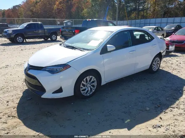 5YFBURHE7KP927510 2019 TOYOTA COROLLA - Image 2