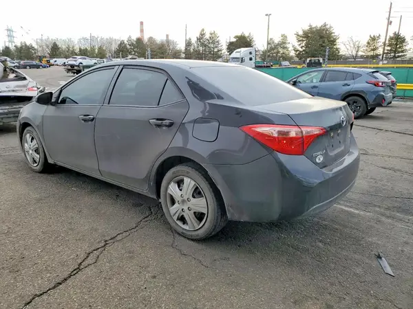 5YFBURHE7KP927698 2019 TOYOTA COROLLA - Image 2