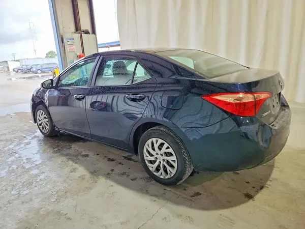 5YFBURHE7KP934621 2019 TOYOTA COROLLA - Image 2