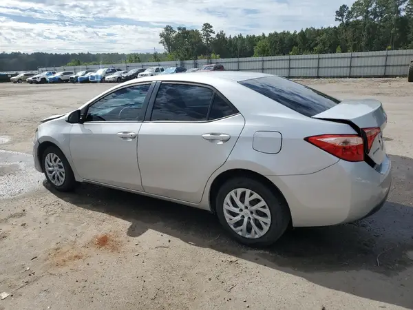 5YFBURHE7KP936594 2019 TOYOTA COROLLA - Image 2