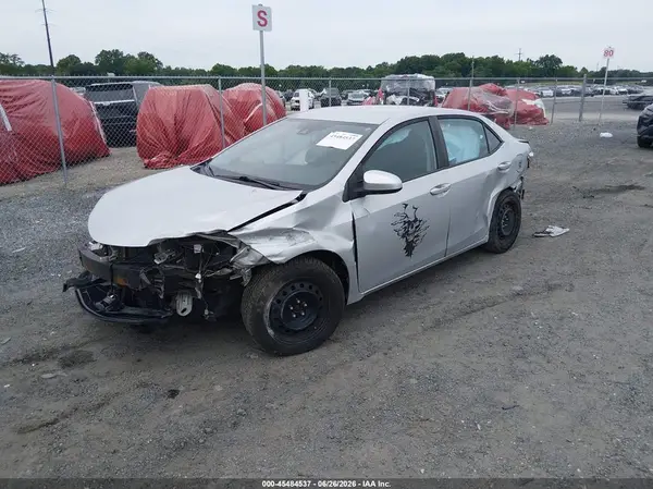 5YFBURHE7KP938216 2019 TOYOTA COROLLA - Image 2
