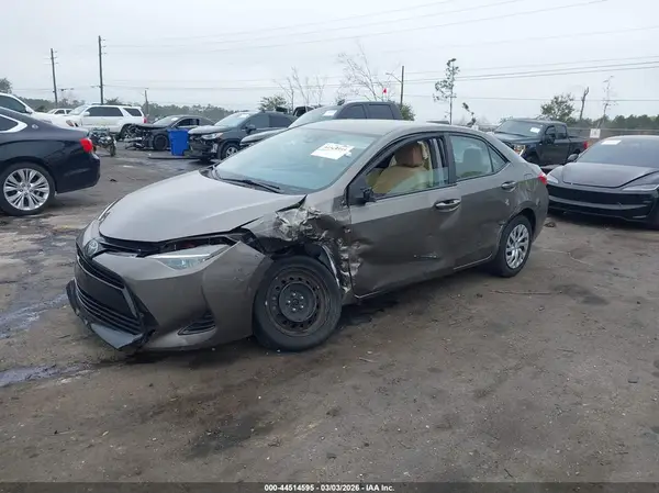 5YFBURHE7KP941164 2019 TOYOTA COROLLA - Image 2
