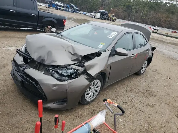5YFBURHE7KP941276 2019 TOYOTA COROLLA - Image 1