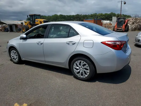 5YFBURHE7KP944095 2019 TOYOTA COROLLA - Image 2