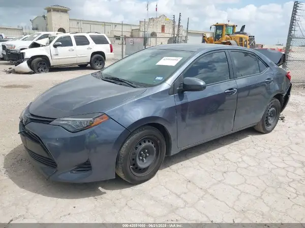 5YFBURHE7KP944291 2019 TOYOTA COROLLA - Image 2