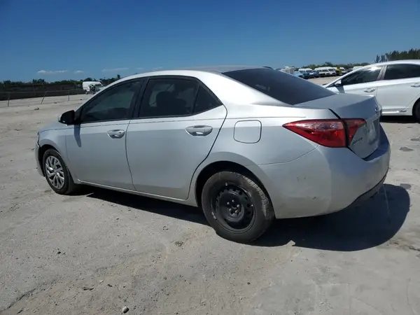 5YFBURHE7KP946722 2019 TOYOTA COROLLA - Image 2