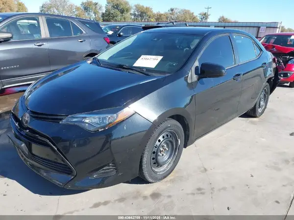 5YFBURHE7KP949376 2019 TOYOTA COROLLA - Image 2
