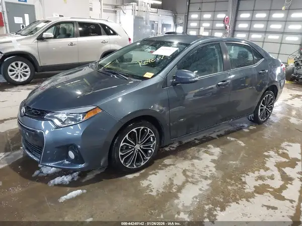 5YFBURHE8GP368881 2016 TOYOTA COROLLA - Image 2