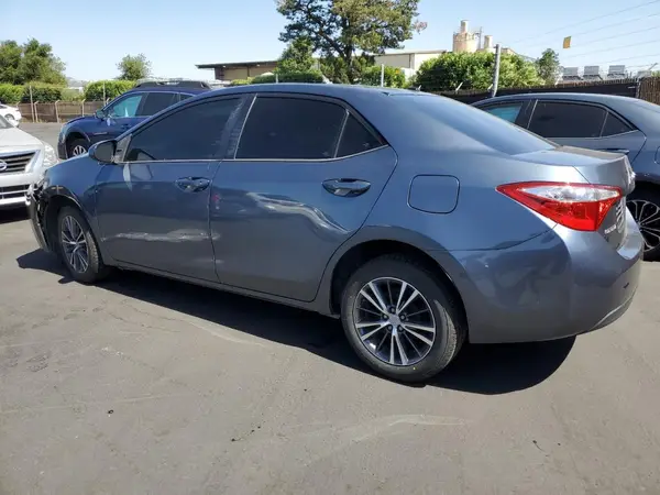 5YFBURHE8GP372431 2016 TOYOTA COROLLA - Image 2
