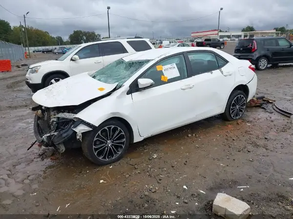 5YFBURHE8GP376091 2016 TOYOTA COROLLA - Image 2