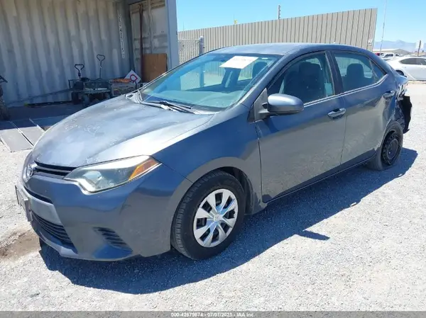 5YFBURHE8GP381131 2016 TOYOTA COROLLA - Image 2