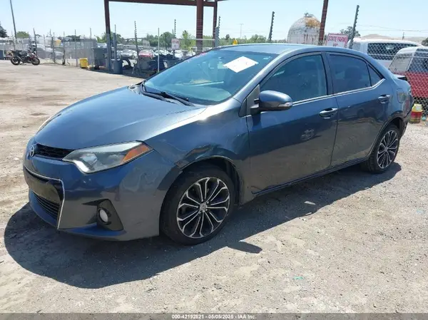 5YFBURHE8GP383154 2016 TOYOTA COROLLA - Image 2