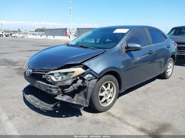 5YFBURHE8GP383218 2016 TOYOTA COROLLA - Image 2
