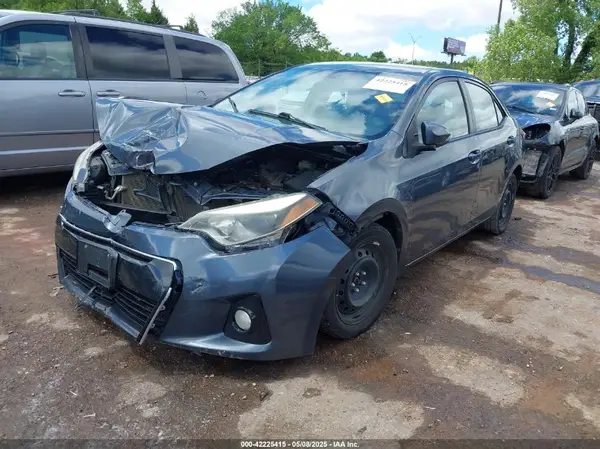 5YFBURHE8GP385583 2016 TOYOTA COROLLA - Image 2
