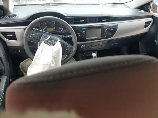 5YFBURHE8GP394977 2016 TOYOTA COROLLA - Image 8