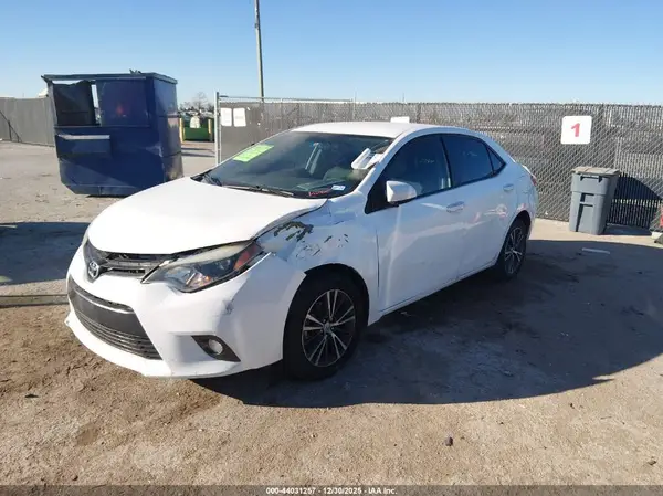 5YFBURHE8GP397040 2016 TOYOTA COROLLA - Image 2