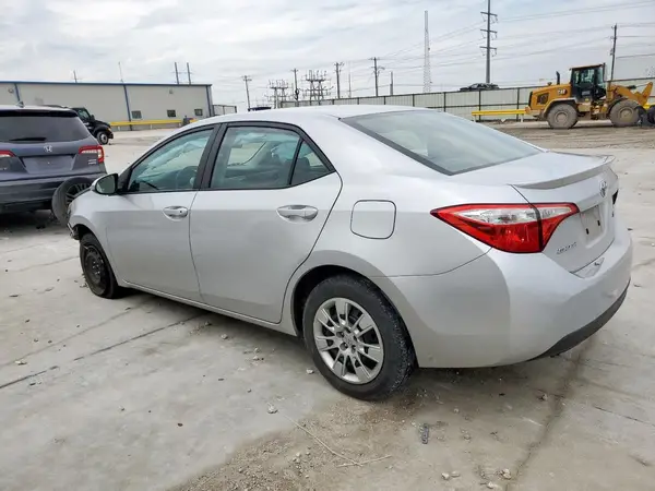 5YFBURHE8GP398768 2016 TOYOTA COROLLA - Image 2