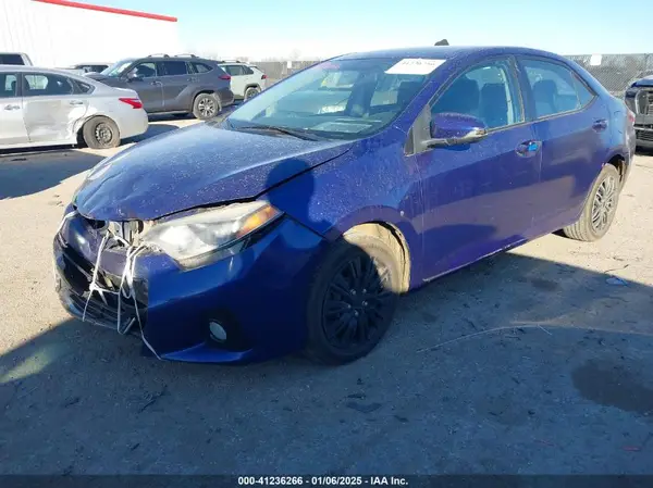 5YFBURHE8GP404391 2016 TOYOTA COROLLA - Image 2