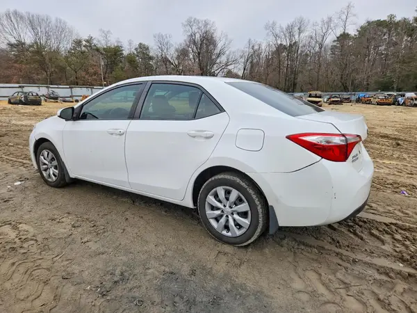 5YFBURHE8GP405010 2016 TOYOTA COROLLA - Image 2