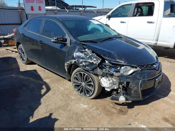 5YFBURHE8GP405055 2016 TOYOTA COROLLA - Image 1