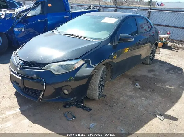5YFBURHE8GP405055 2016 TOYOTA COROLLA - Image 2