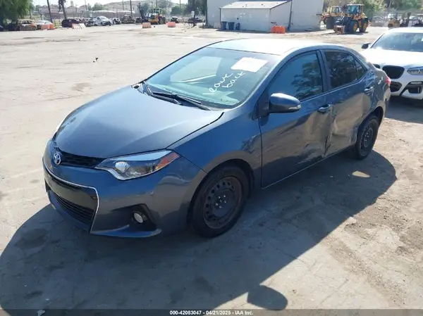 5YFBURHE8GP407646 2016 TOYOTA COROLLA - Image 2