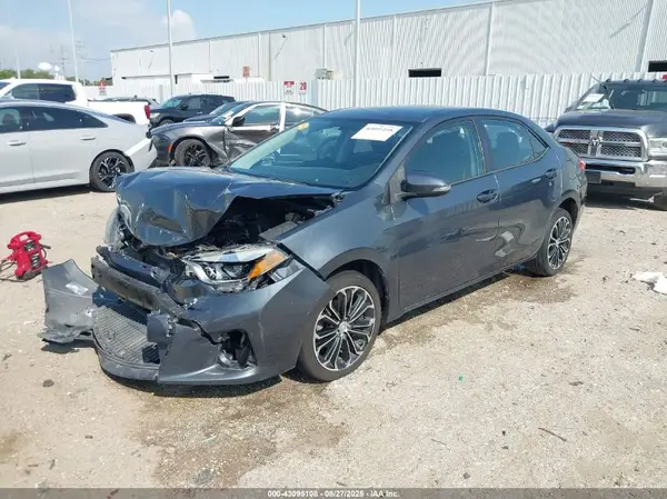 5YFBURHE8GP409199 2016 TOYOTA COROLLA - Image 2