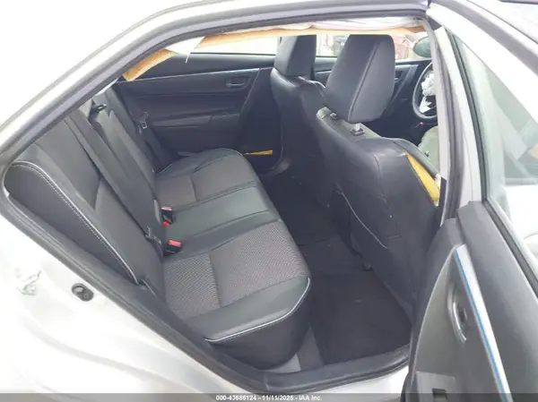5YFBURHE8GP410577 2016 TOYOTA COROLLA - Image 8