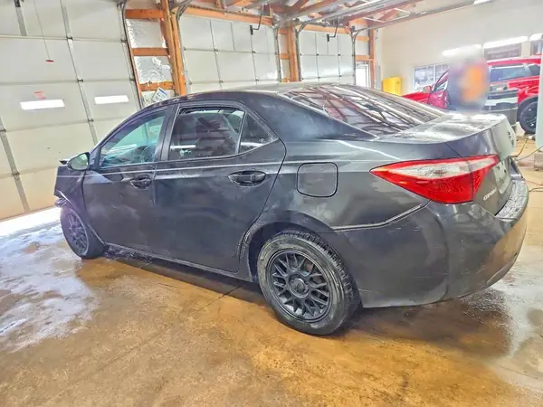 5YFBURHE8GP414676 2016 TOYOTA COROLLA - Image 2