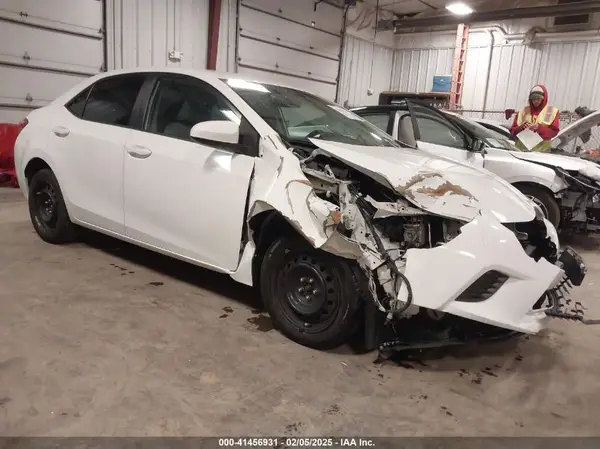 5YFBURHE8GP417271 2016 TOYOTA COROLLA - Image 1