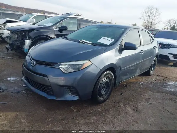 5YFBURHE8GP419490 2016 TOYOTA COROLLA - Image 2