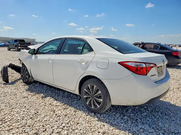 5YFBURHE8GP421658 2016 TOYOTA COROLLA - Image 2