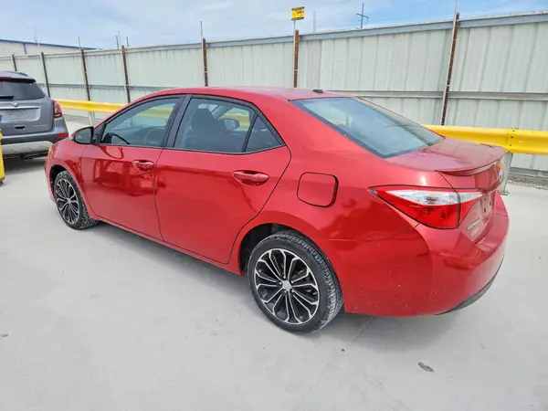 5YFBURHE8GP423829 2016 TOYOTA COROLLA - Image 2