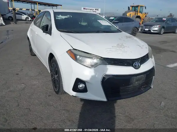 5YFBURHE8GP428139 2016 TOYOTA COROLLA - Image 1