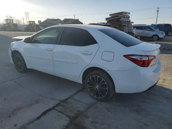 5YFBURHE8GP429419 2016 TOYOTA COROLLA - Image 2