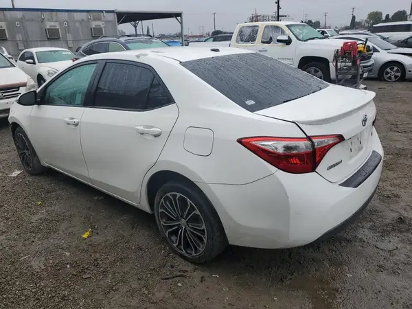 5YFBURHE8GP431557 2016 TOYOTA COROLLA - Image 2