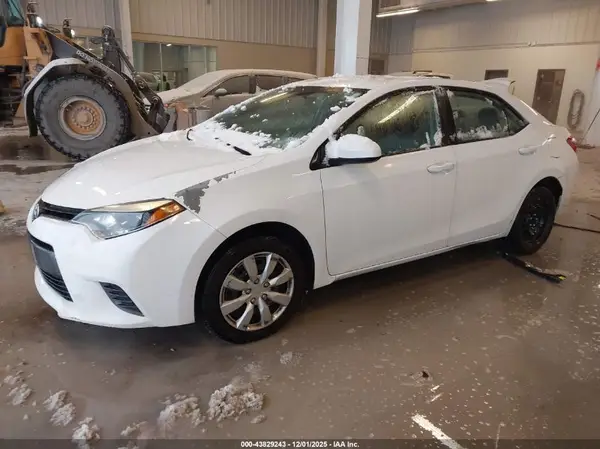 5YFBURHE8GP432062 2016 TOYOTA COROLLA - Image 2
