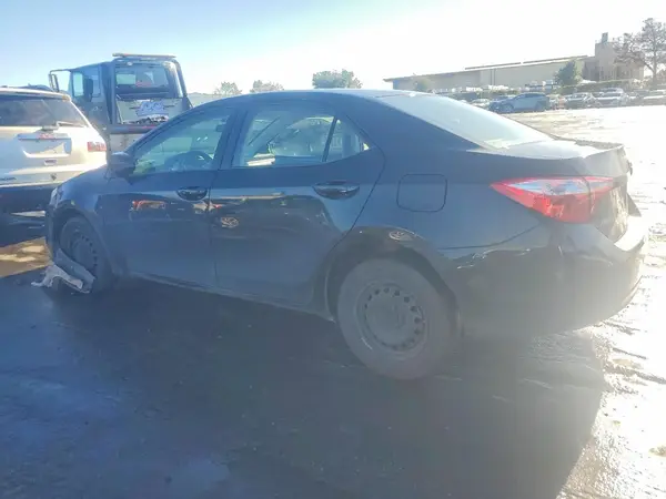 5YFBURHE8GP433146 2016 TOYOTA COROLLA - Image 2